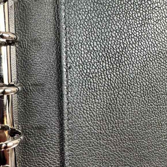 Chanel CC Leather Notebook Holder Silver - Picture 15 of 16